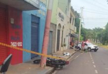 Jovem morre após bater moto que conduzia em prédio comercial de Araçatuba