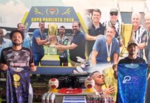 CAV doa material esportivo para projetos sociais de Votuporanga