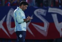 Abel iguala Felipão como técnico com mais vitórias pelo Palmeiras na Libertadores e “cobra” amigo