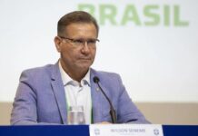 Chefe da arbitragem da CBF avalia que gol anulado de Calleri e pênalti de Rafinha foram decisões corretas