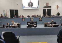Câmara vota cinco projetos, limpa pauta e entra em recesso