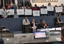 Vereadores derrubam veto do prefeito à agentes de segurança nas escolas