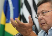Deputado Carlão Pignatari busca soluções para reduzir fila de exames no Estado