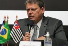 Tarcísio de Freitas sanciona aumento salarial das polícias de São Paulo