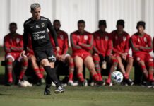 Corinthians pode ter três mudanças contra o Santos