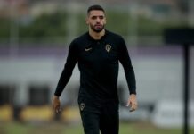 Entenda por que Renato Augusto não jogará pelo Corinthians contra o Athletico mesmo sem dores