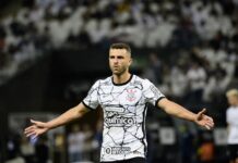 Júnior Moraes rescinde contrato com o Corinthians
