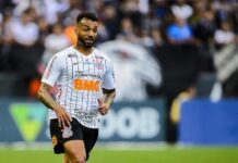 Corinthians é condenado a pagar R$ 1,5 milhão ao lateral Michel Macedo