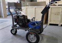 Detran-SP realiza entrega de máquina de demarcação viária para Floreal