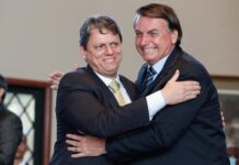 Tarcísio avisou Bolsonaro que não será candidato a presidente em 2026