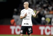 Gabriel Moscardo passa por cirurgia e vira desfalque no Corinthians