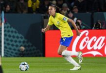 Lauren admite que goleada aumentou confiança do Brasil antes de duelo contra a França