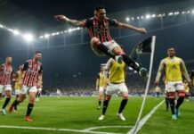 Jogadores do Corinthians reprovam gesto de Luciano: “Na nossa casa fazer uma coisa dessas?”