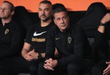 Corinthians divulga discurso de Luxemburgo no vestiário: “Quando bateram no Gil, bateram em nós”