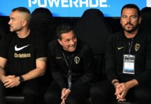 Luxa diz que tem dormido no CT do Corinthians: “Mais concentrado do que extrato de tomate”