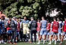 Santos sofre dez gols em três jogos, expõe fragilidade na defesa e gera problema para Paulo Turra