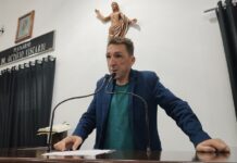 Professor Djalma pede que Prefeitura limpe playground do Parque da Cultura