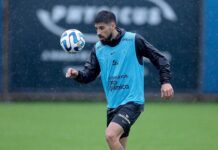 Corinthians finaliza preparação no CT do Grêmio para enfrentar o Newell’s
