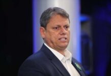 Governador de SP afirma que material didático será impresso, além de ter versão digital