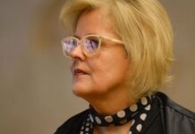 Rosa Weber vota pela descriminalização do aborto; Barroso suspende julgamento