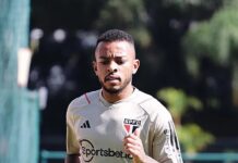 Welington treina no CT do São Paulo após negociação frustrada com time russo