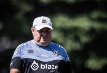 Vitória dá moral para Marcelo Fernandes, mas Santos ainda busca novo técnico