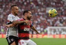 Rafinha se esquiva ao falar sobre renovação com o São Paulo: “Vivendo o momento”