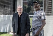 Santos antecipa auxílio, e Serginho Chulapa é solto pela polícia