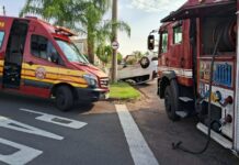 Motorista fica ferida após colisão seguida de capotamento em Votuporanga