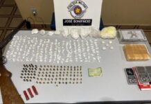 Homem é preso com arma e R$ 300 mil em cocaína em José Bonifácio