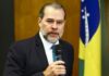 Toffoli rejeita recurso de Bolsonaro contra multa do TSE por reunião com embaixadores
