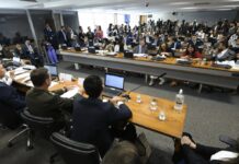 Base e oposição travam disputa pelo relatório final da CPMI do 8 de janeiro