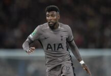 Emerson Royal é convocado para o lugar de Danilo antes de duelo contra o Uruguai