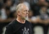 Mano Menezes tem sequência para pensar 2024 e começar a terceira reformulação no Corinthians