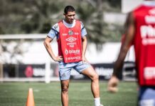 Alex, do Santos, mantém rotina de fisioterapia e ainda não tem previsão para volta