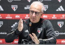Dorival Júnior explica mudanças no São Paulo e evita pressão por jejum como visitante