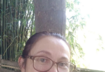 Mulher morre em acidente entre moto e carreta em Jales