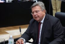 Deputado Carlão Pignatari pede convocação de sindicatos para explicar greve e descumprimento judicial