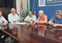 Orçamento de 2024 é tema de reunião com prefeito e presidente da Câmara