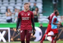 Ederson é cortado da seleção brasileira, e Diniz convoca Bento