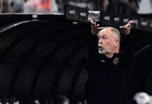 Mano cobra reação após vacilo do Corinthians: “Precisamos resolver o problema tático”