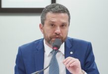 Deputado Fausto Pinato propõe Projeto de Lei para garantir direitos e proteção aos trabalhadores de aplicativos