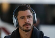 Santos faz proposta por Giuliano, ex-Corinthians, e tenta vencer concorrência