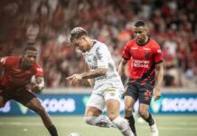 Marcos Leonardo se atrasa para viagem a Curitiba e será multado pelo Santos