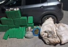 Casal é preso e adolescente apreendido após polícia achar maconha, skunk e haxixe em carro