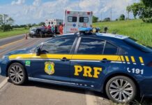 Batida entre carros mata dois homens na BR-153