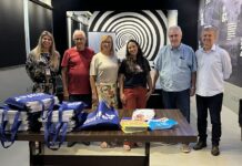 Unifev doa material educativo à entidade assistencial