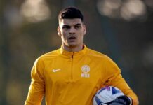 Gabriel Brazão aguarda aval da Inter para viajar ao Brasil e fechar com o Santos