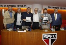 Julio Casares toma posse para segundo mandato na presidência do São Paulo