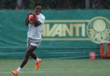 Kevin chega à Ucrânia para concluir saída do Palmeiras e assinar com o Shakhtar Donetsk